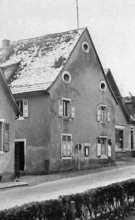 Lutherische Kirche - Heidelberger Straße 67 , ab 1822 auch als Schule genutzt. - dann Abriss 1966 Foto Martus / Hoppe Image